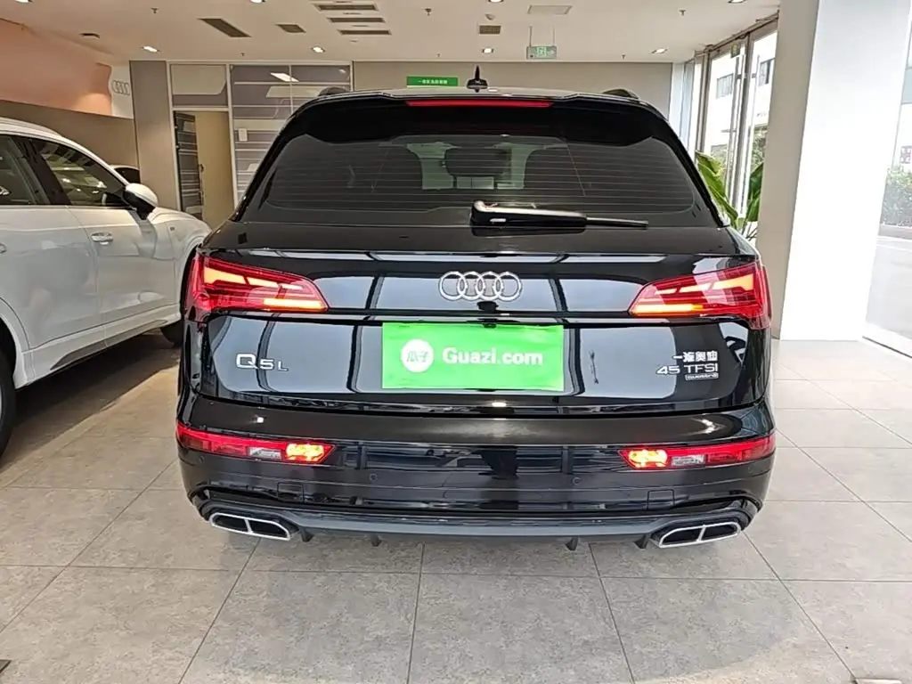 Audi Q5L 2024 — Şəkil 6/20