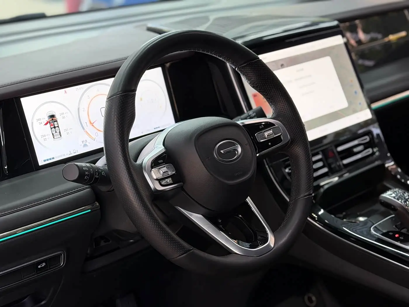 GAC Trumpchi Trumpchi M8 2024 — Şəkil 9/20