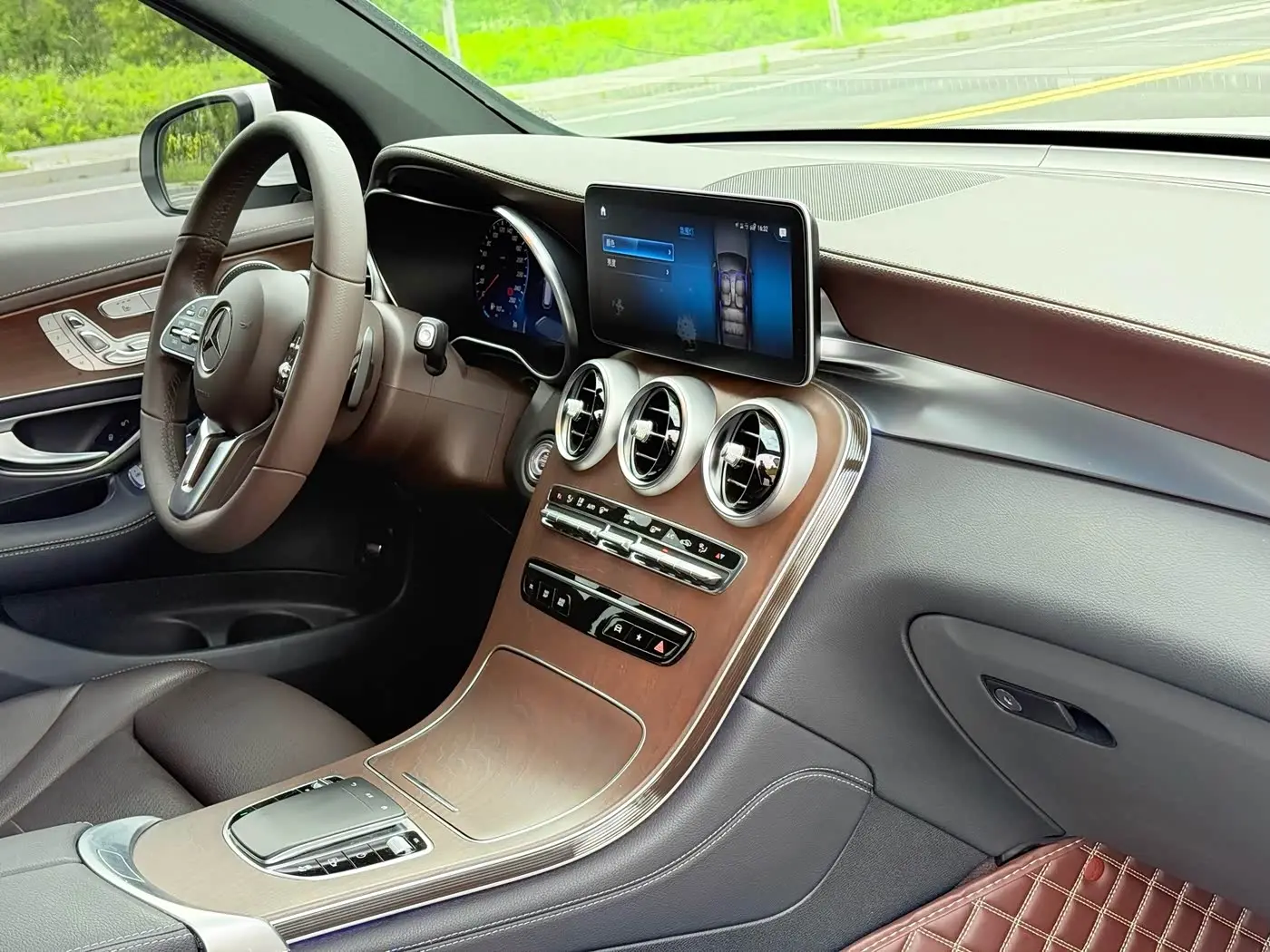Mercedes-Benz GLC 2021 — Şəkil 6/14