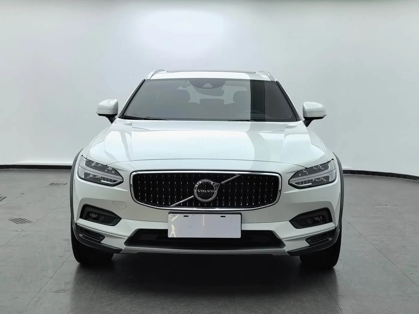 Volvo V90 2021 — Фото 2/20