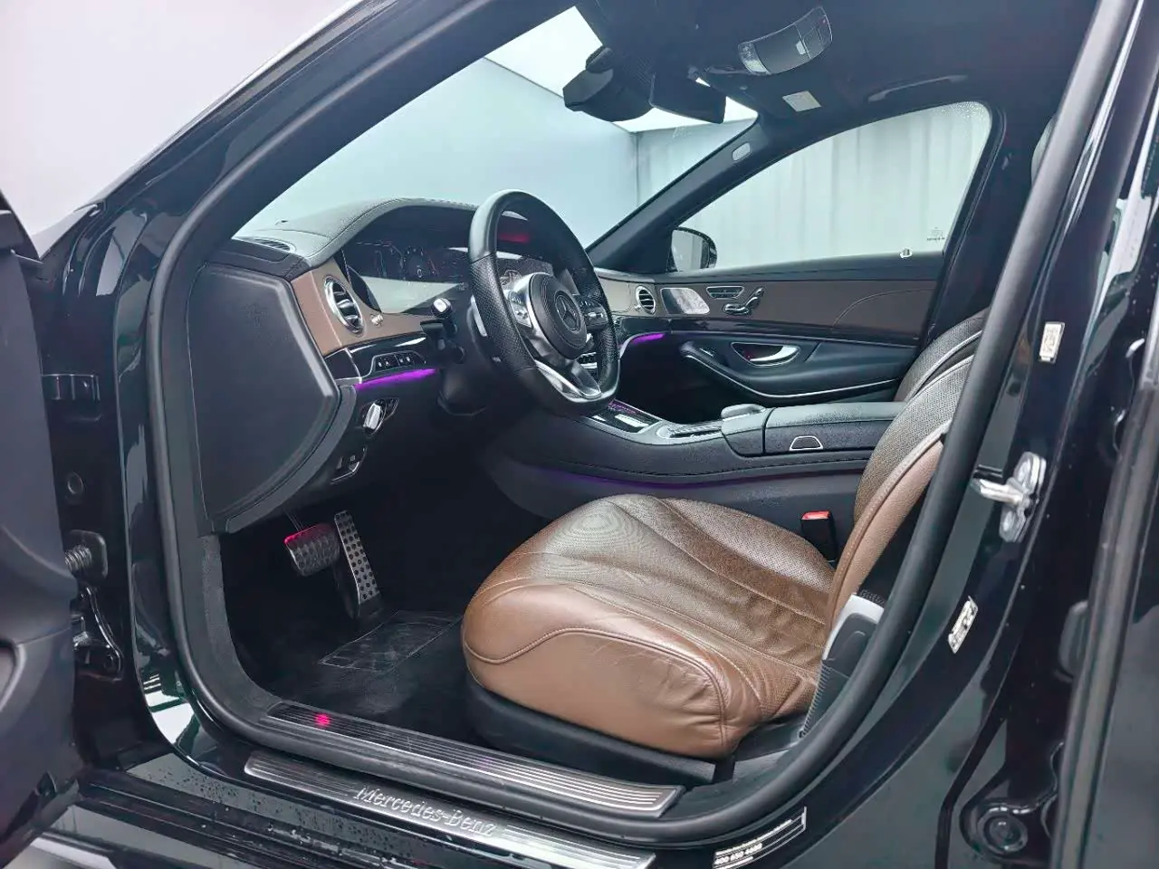 Mercedes-Benz S-Class 2019 — Photo 8/16