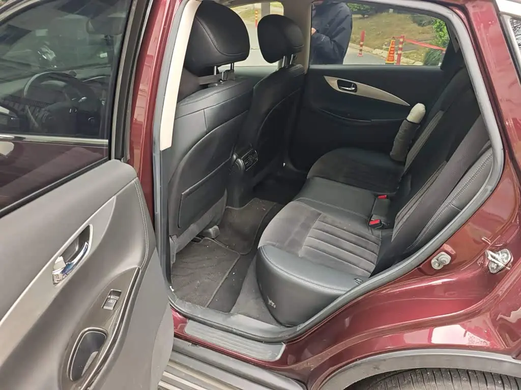Infiniti QX50 2017 — Фото 15/20