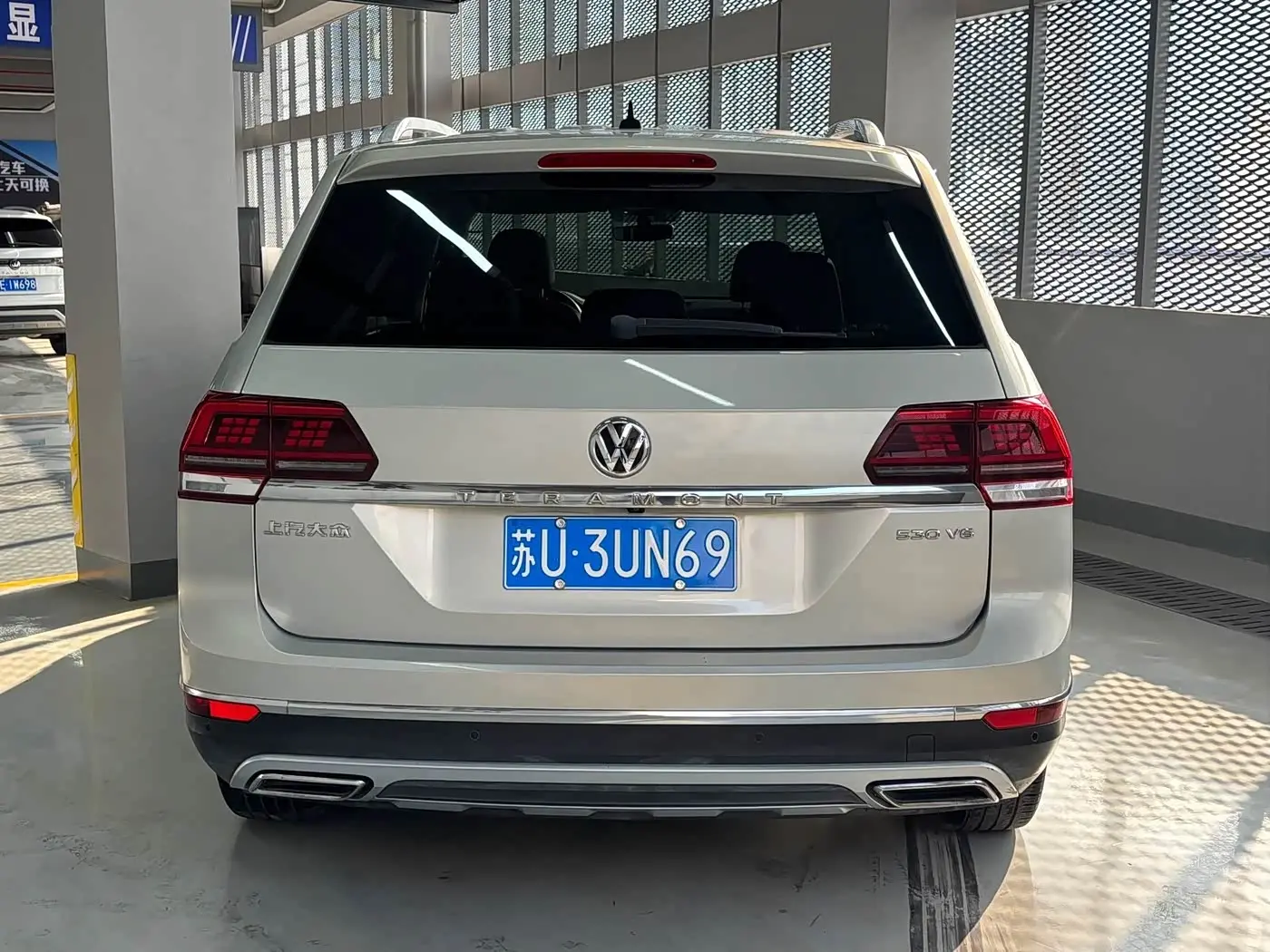 Volkswagen Teramont 2017 — Şəkil 14/15