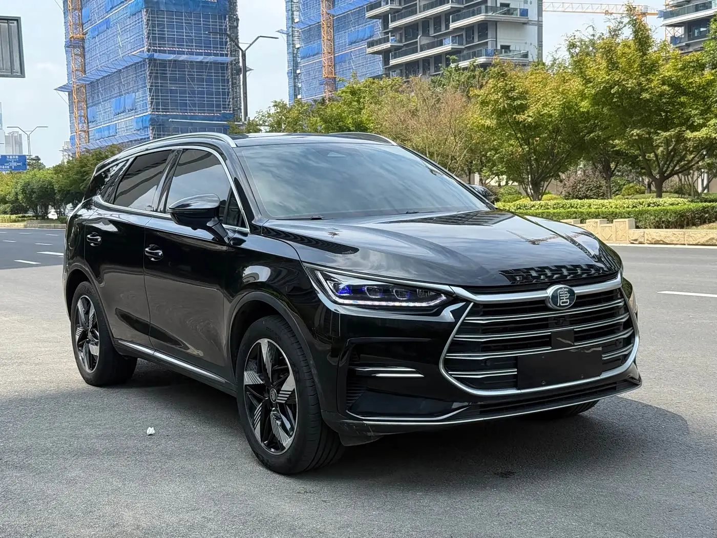 BYD Tang New Energy 2023 — Şəkil 3/15