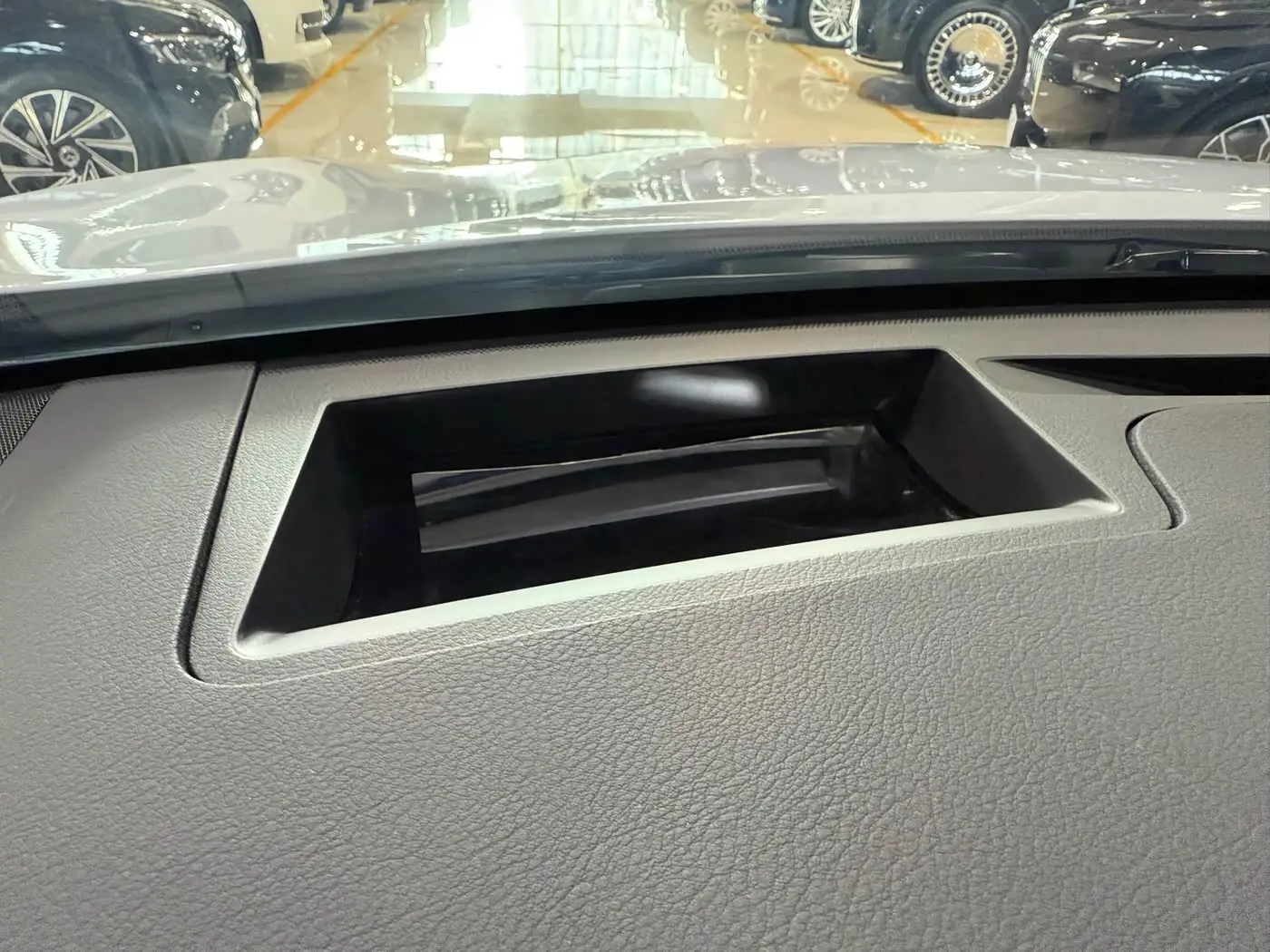 Lexus RX 2020 — Photo 14/20