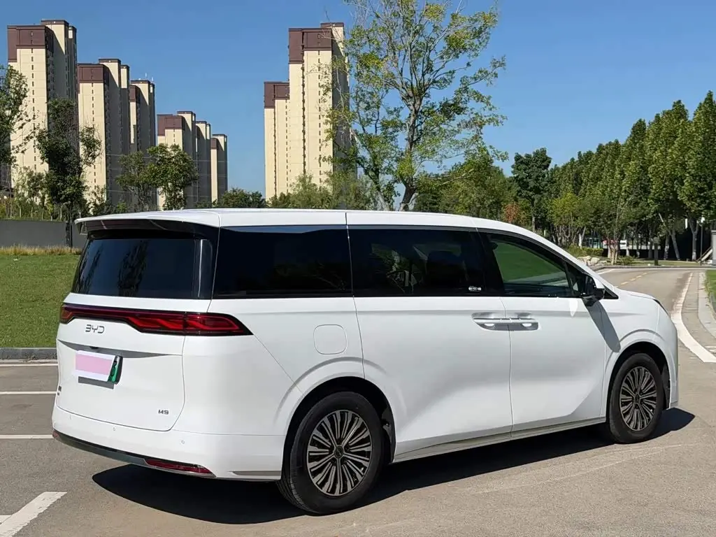 BYD M9 2026 — Şəkil 10/13