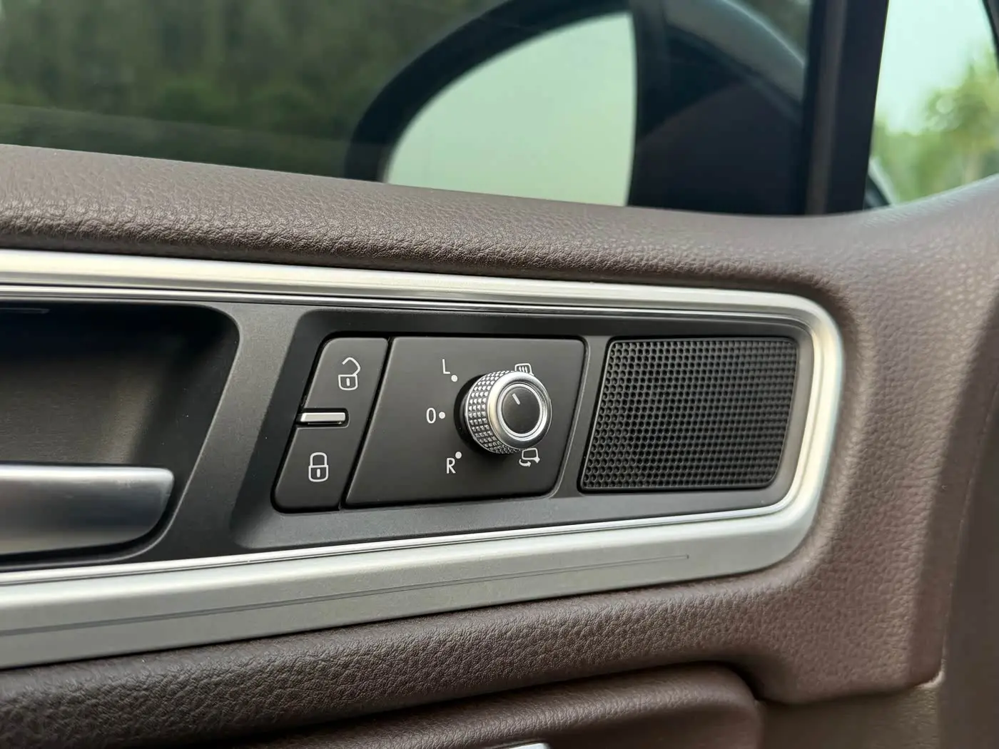 Volkswagen Touareg 2016 — Şəkil 14/20