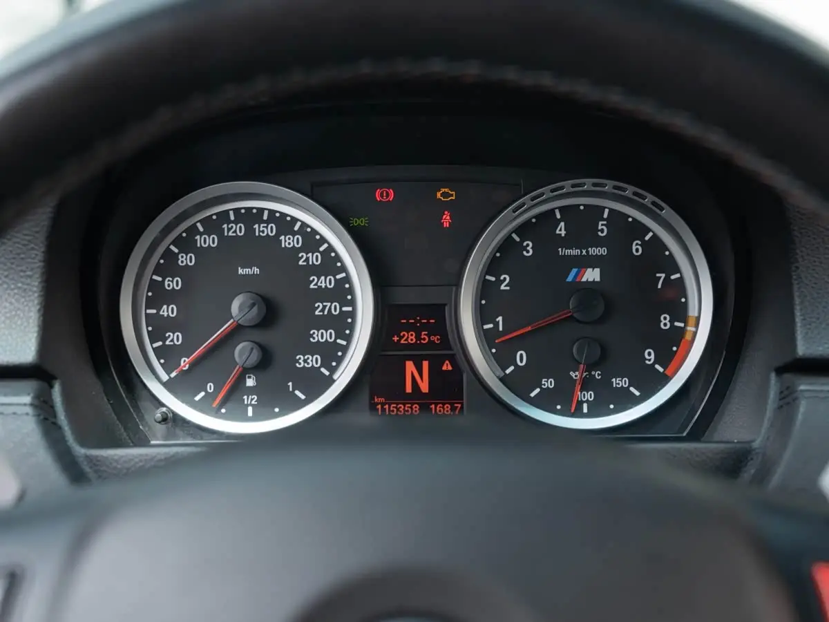 BMW M3 2010 — Photo 15/20