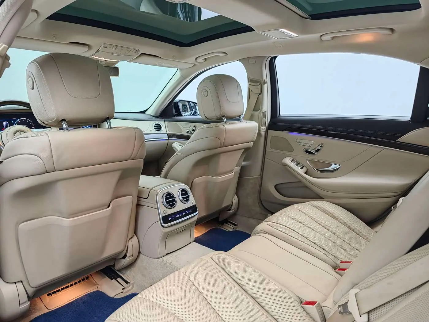 Mercedes-Benz S-Class 2019 — Photo 18/20