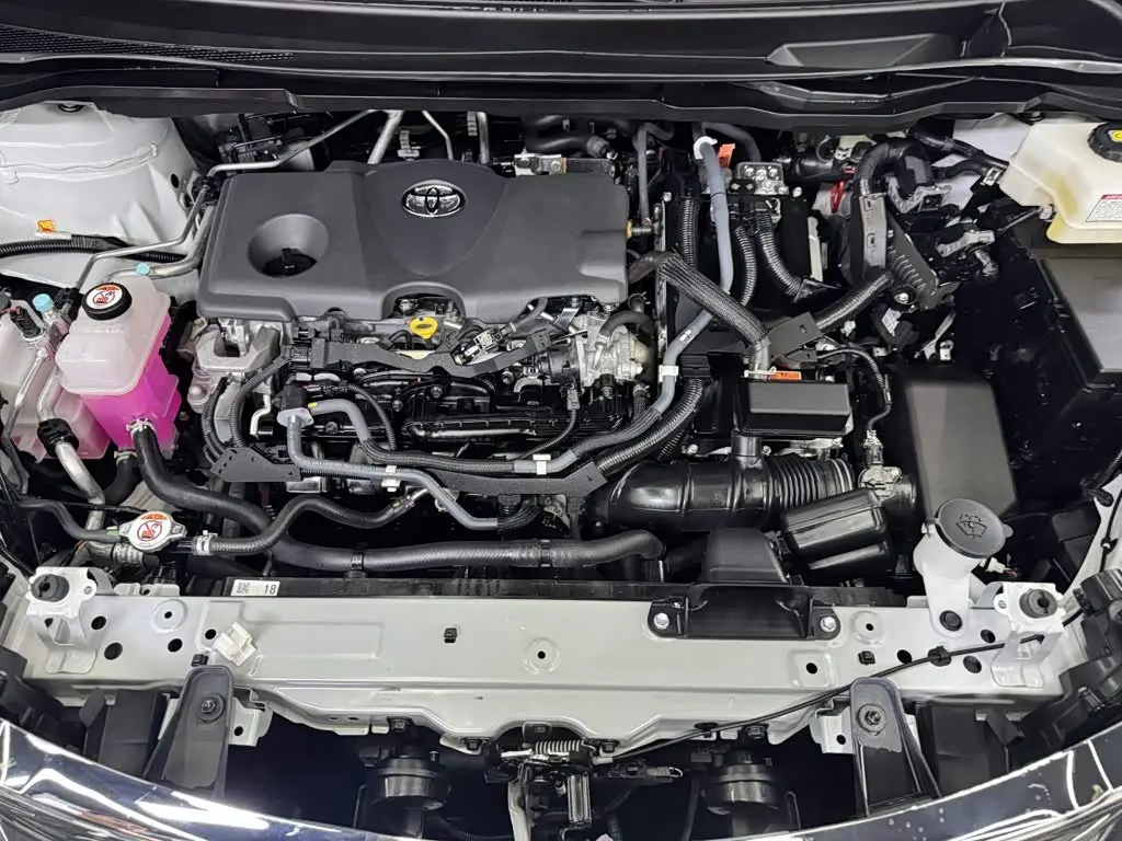 Toyota Sienna 2025 — Şəkil 2/20