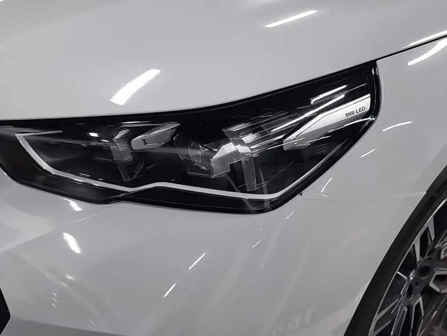 BMW 5 Series 2024 — Photo 5/16
