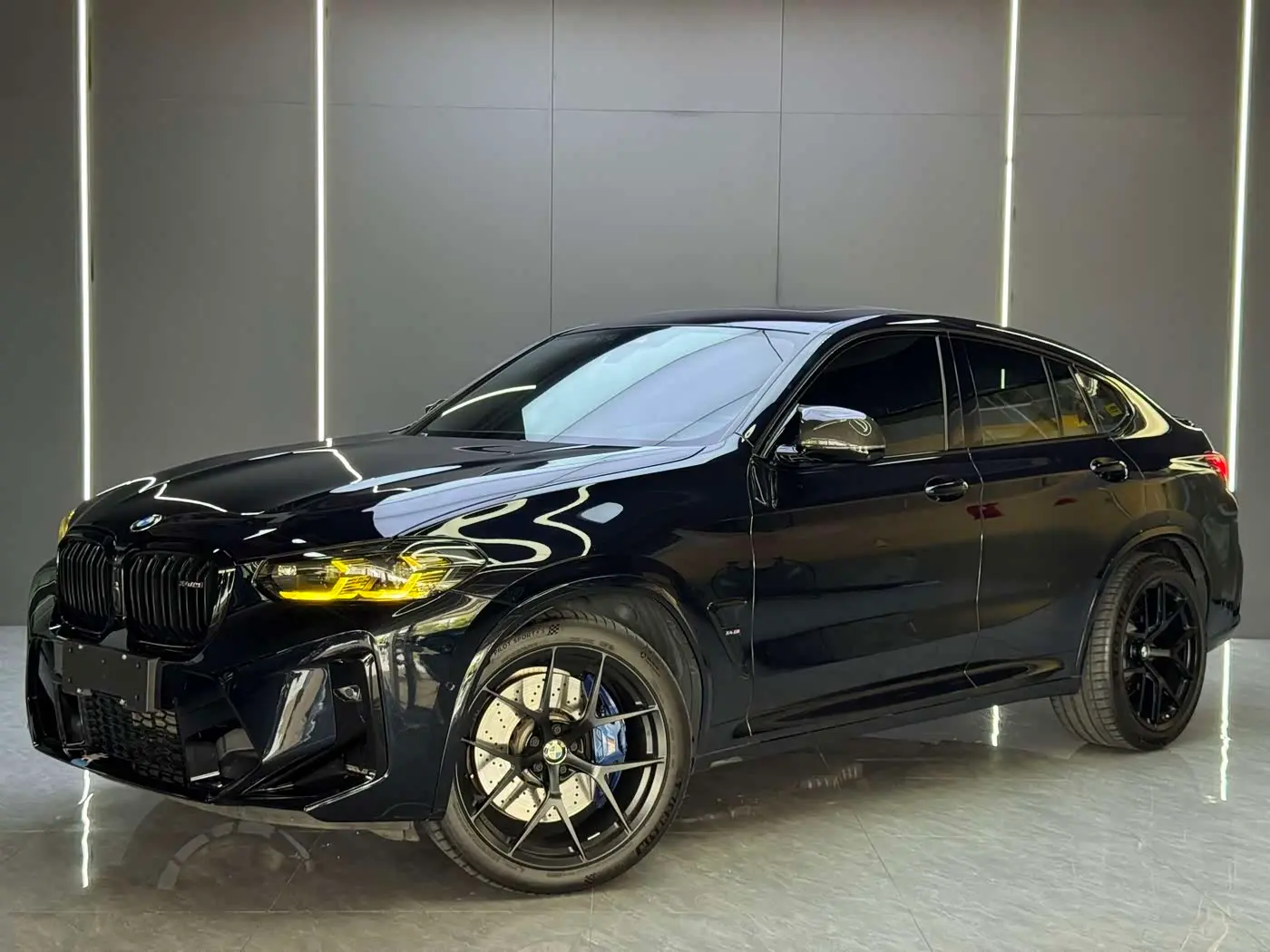 BMW X4 M 2023 — Photo 1/9