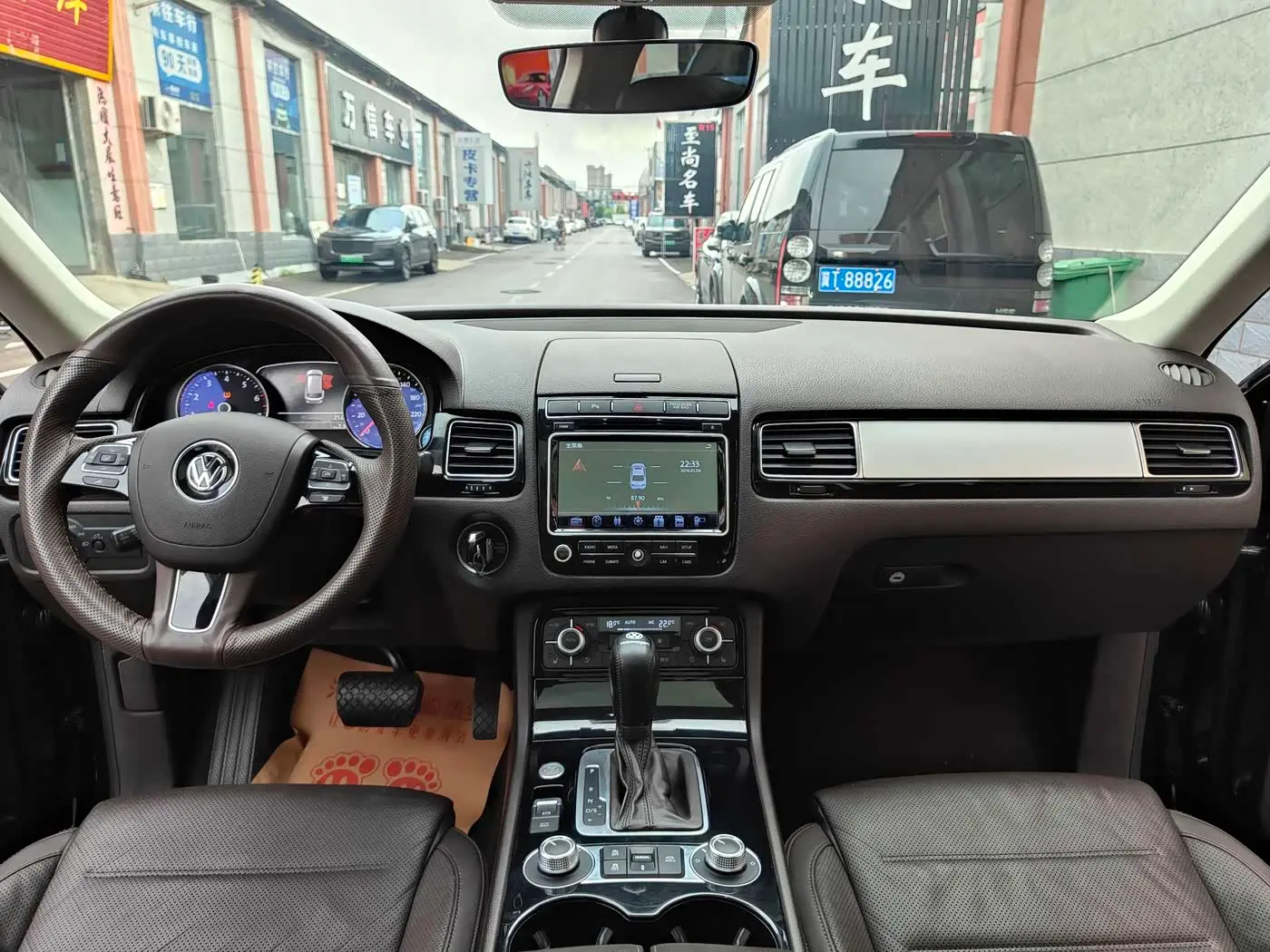 Volkswagen Touareg 2017 — Photo 11/14