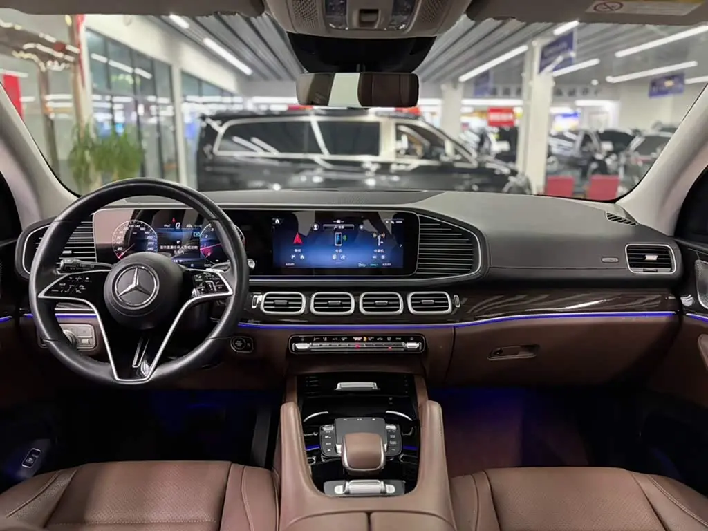 Mercedes-Benz GLE 2024 — Фото 19/20