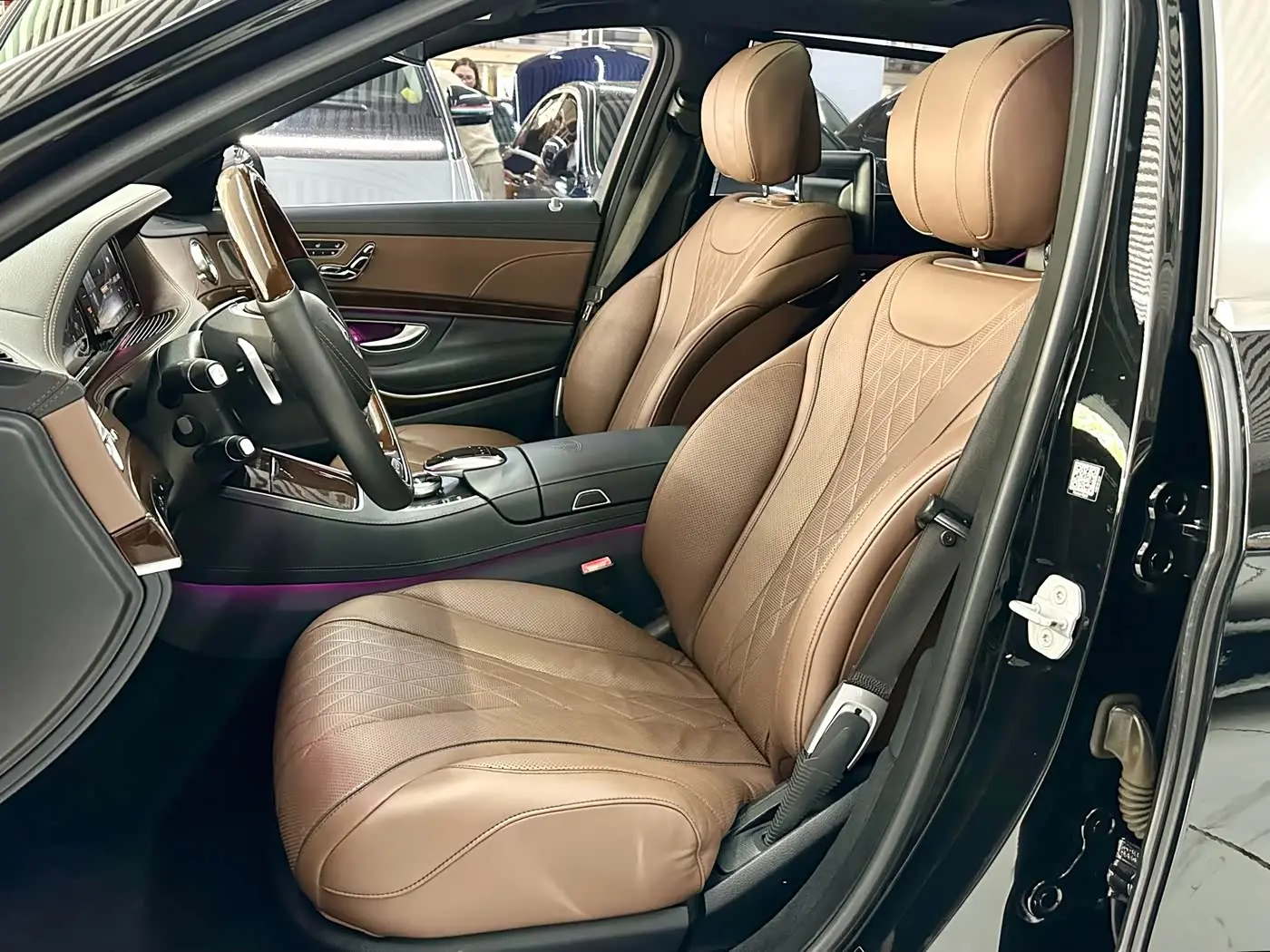 Mercedes-Benz Maybach S-Class 2016 — Photo 16/20