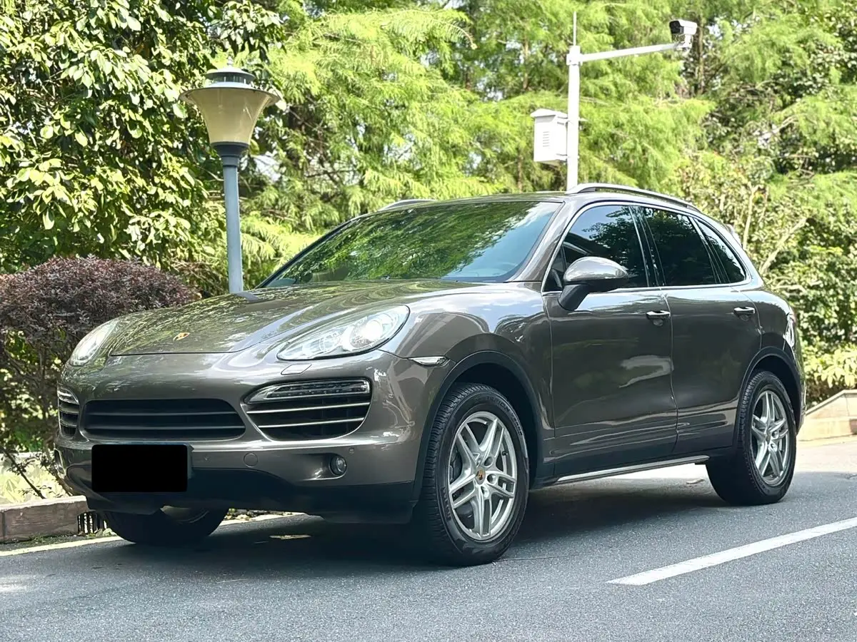 Porsche Cayenne 2014 — Photo 2/20