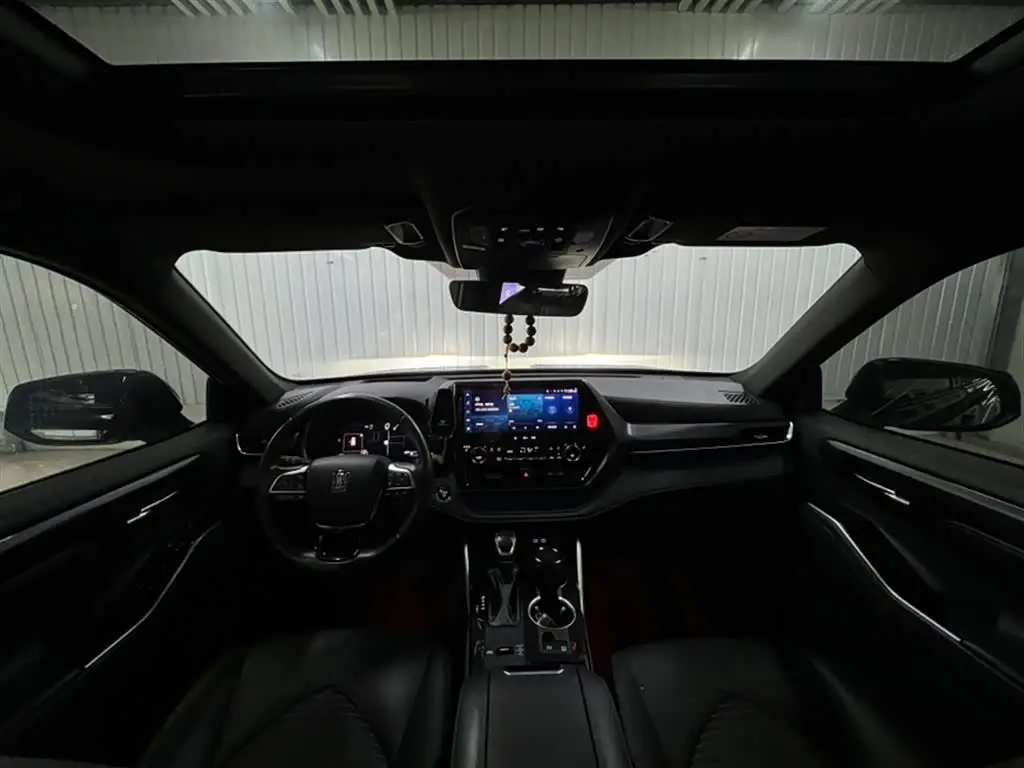 Toyota Crown Kluger 2024 — Photo 11/20