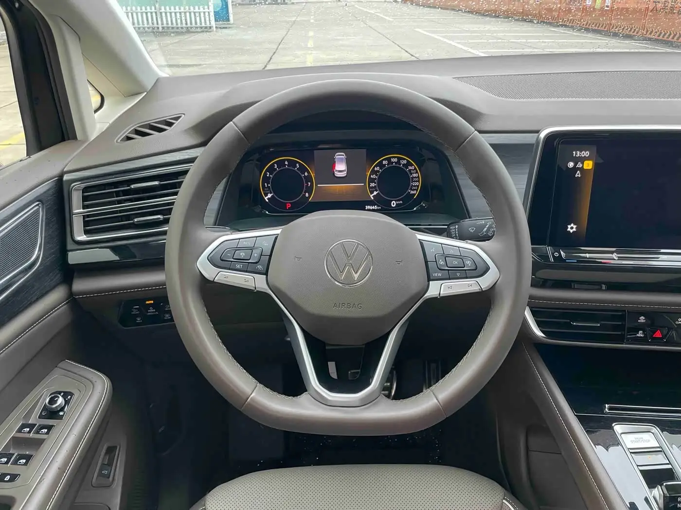 Volkswagen Viloran 2024 — Photo 15/18