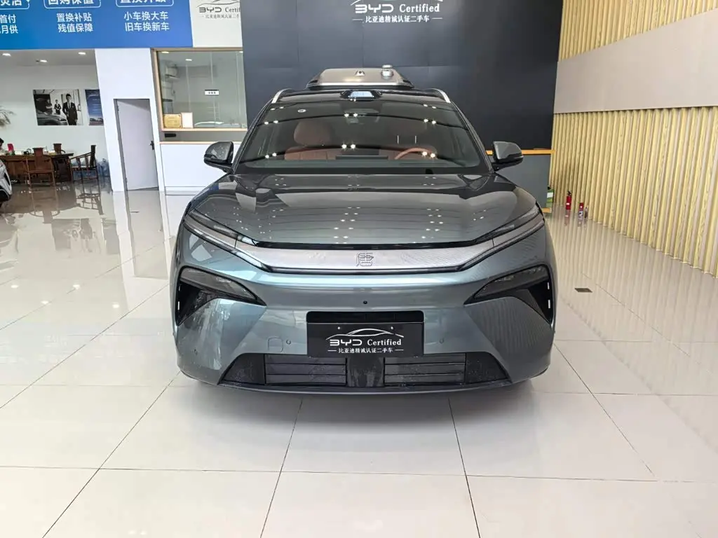 BYD Tang L 2025 — Photo 2/13