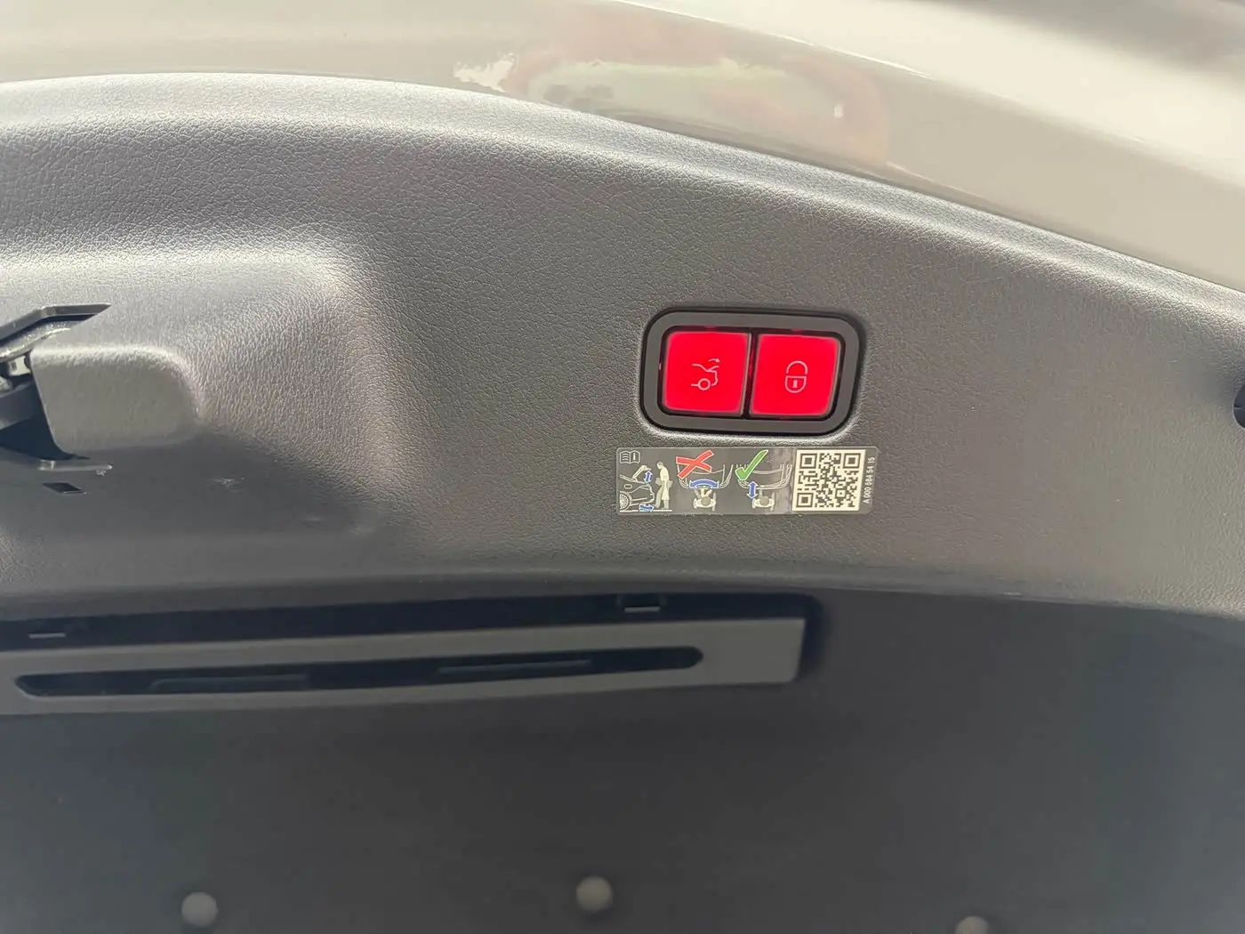 Mercedes-Benz CLE 2025 — Photo 19/19
