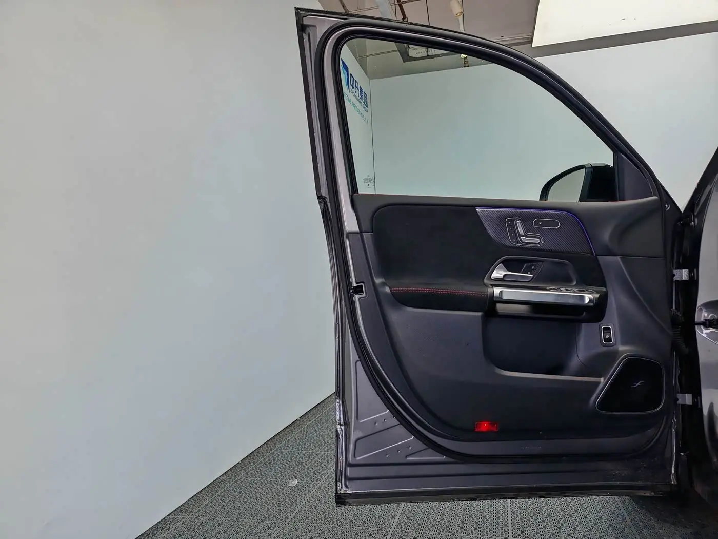 Mercedes-Benz GLB AMG 2025 — Şəkil 13/20
