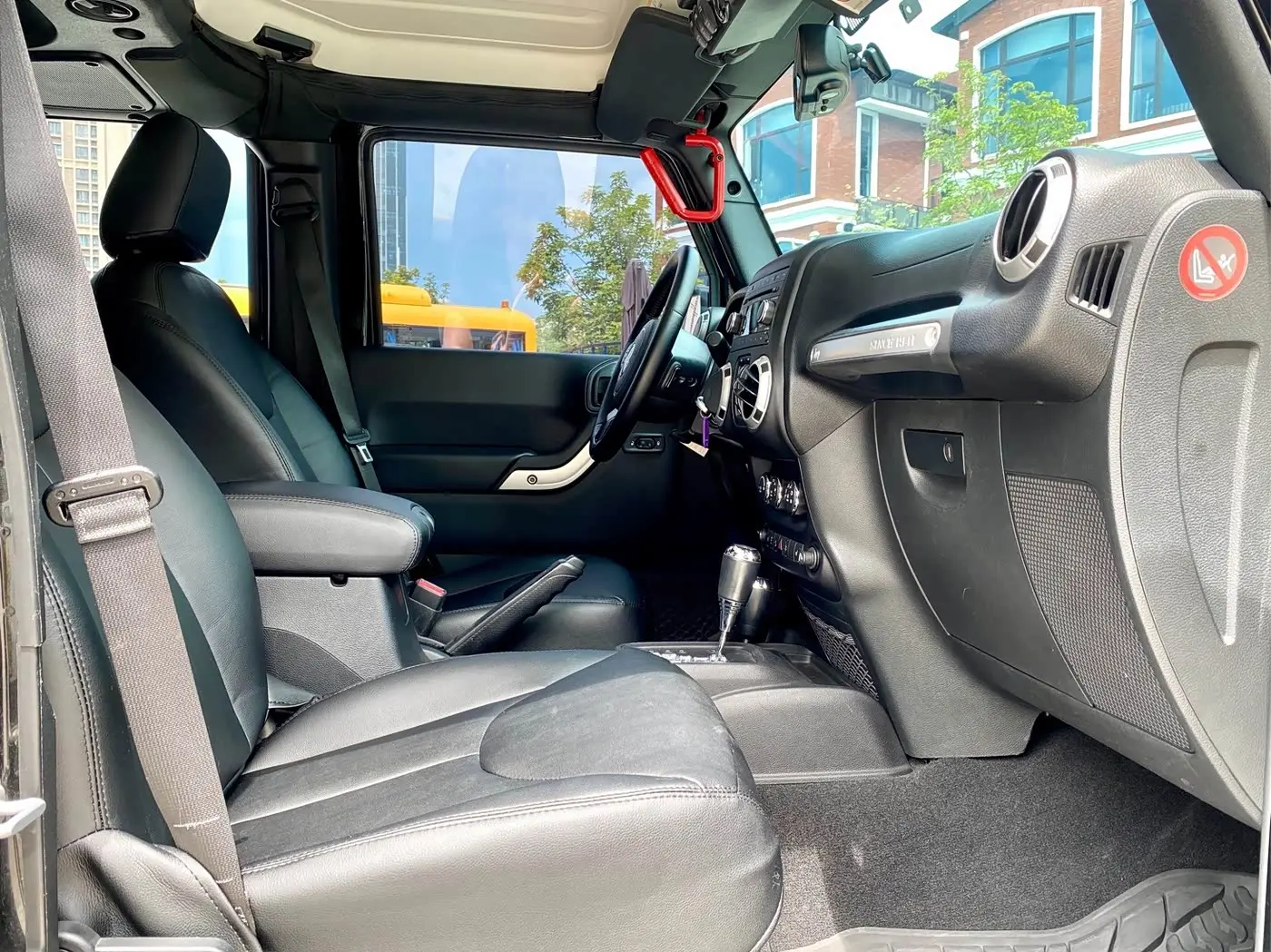 Jeep Wrangler 2016 — Photo 11/13