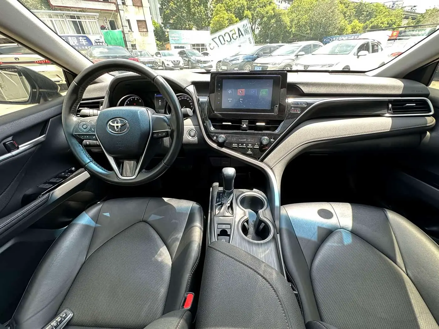Toyota Camry 2024 — Фото 14/20