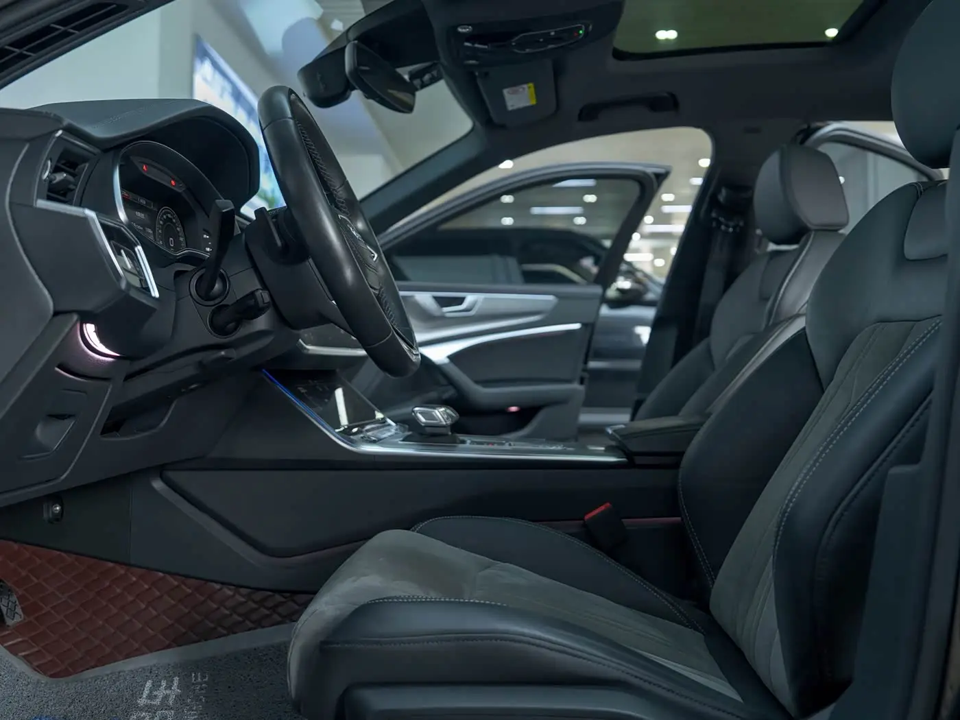 Audi A6L 2023 — Photo 11/13