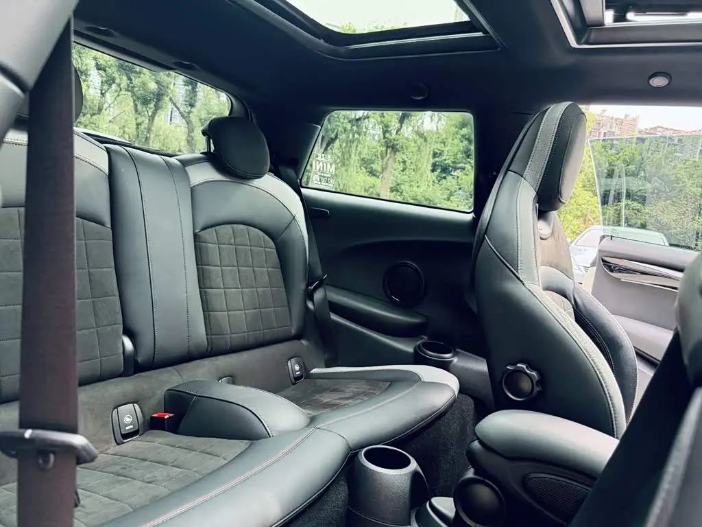 MINI MINI 2021 — Photo 15/17