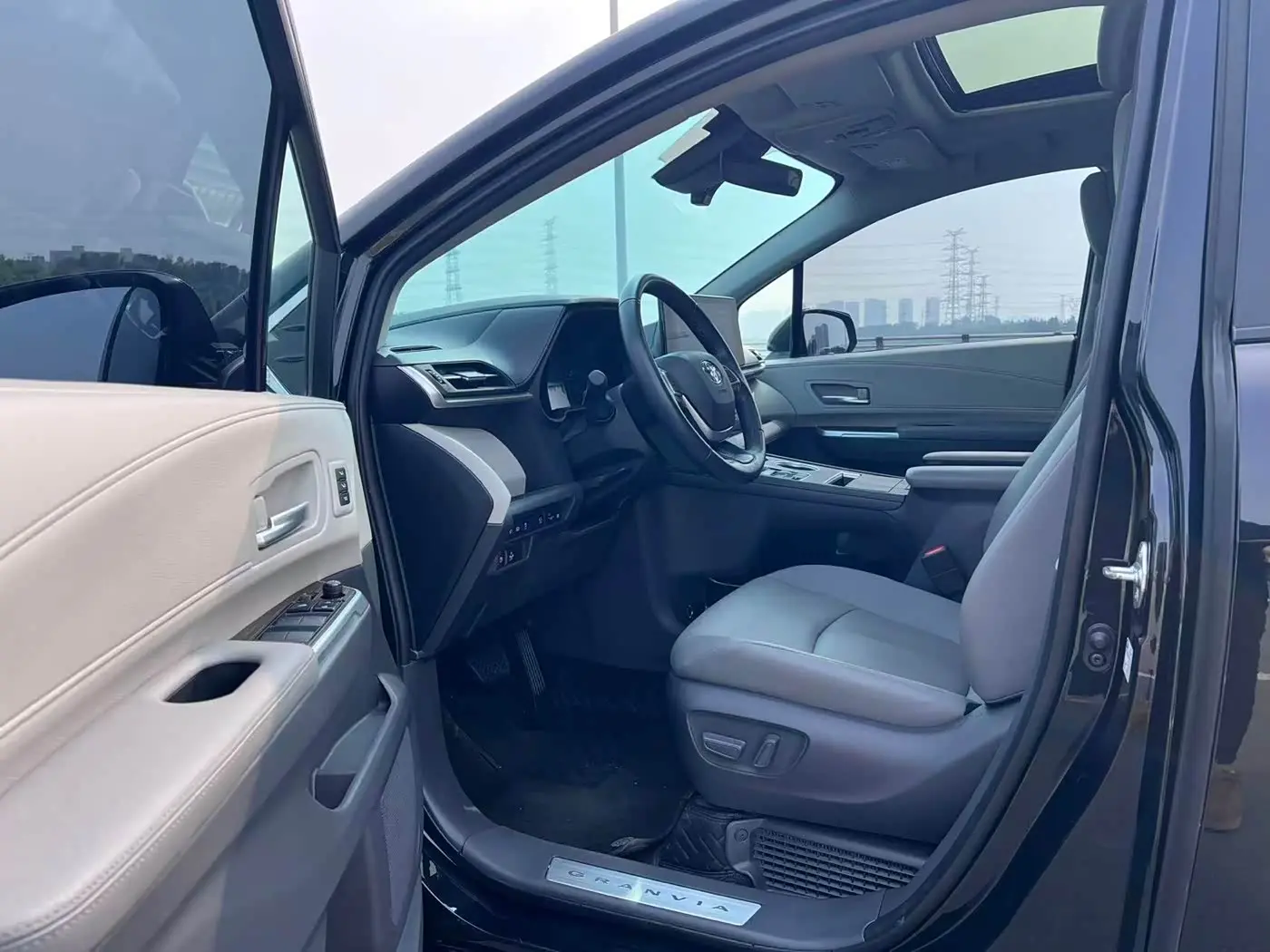 Toyota Granvia 2024 — Şəkil 4/20