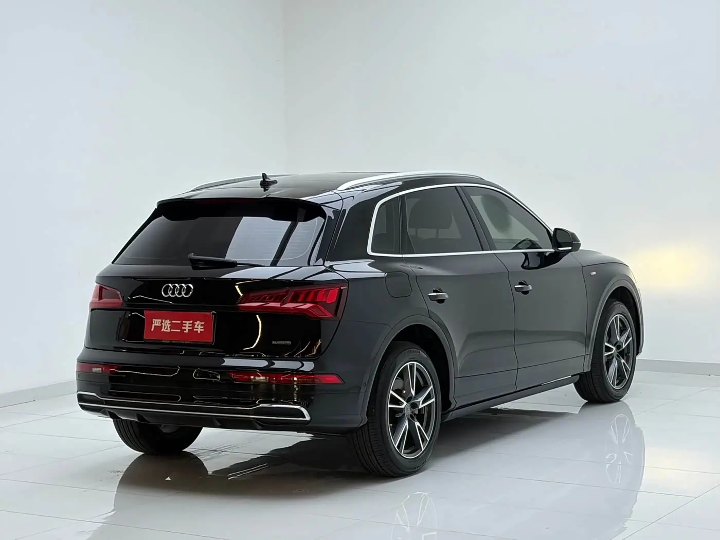 Audi Q5L 2020 — Фото 16/19