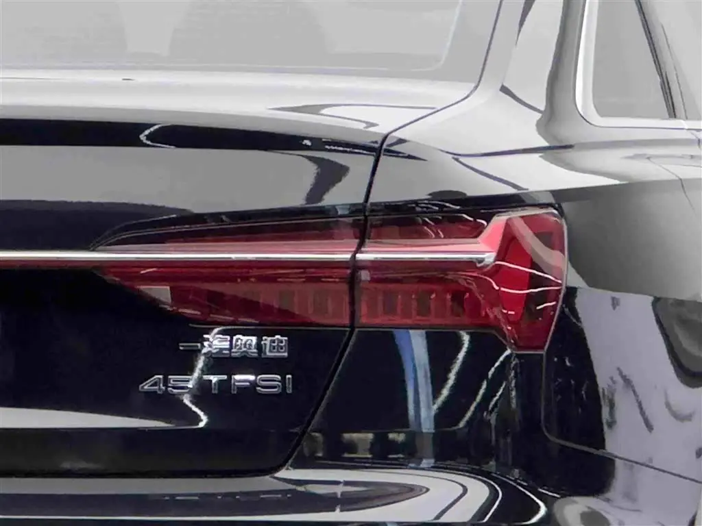 Audi A6L 2019 — Фото 6/16