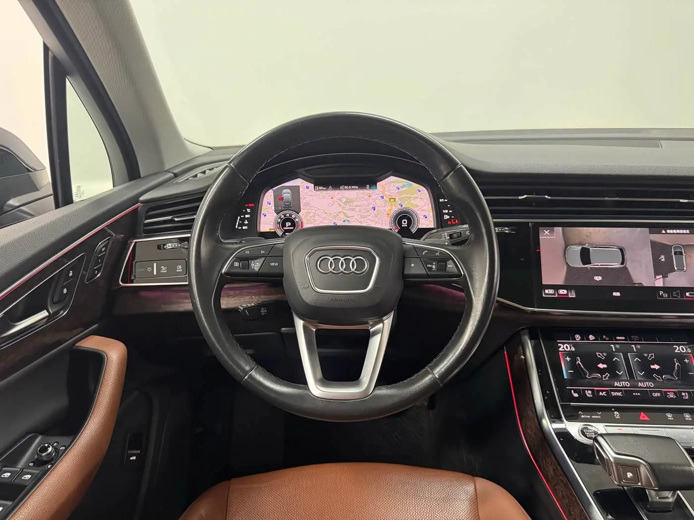 Audi Q7 2021 — Photo 10/20
