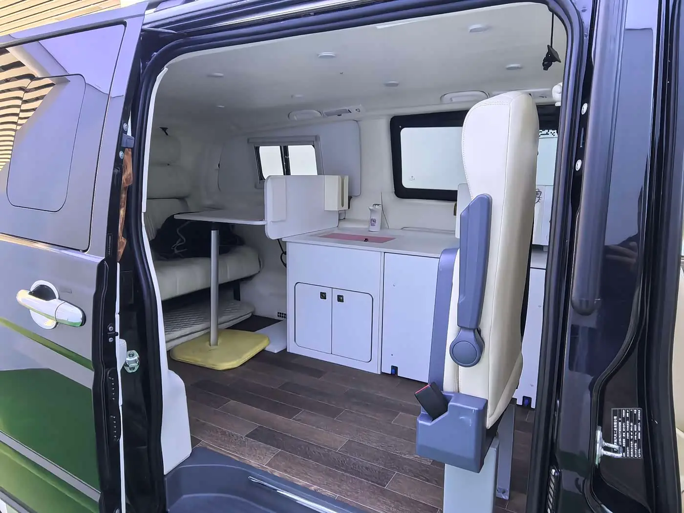 Mercedes-Benz Vito 2015 — Photo 9/18