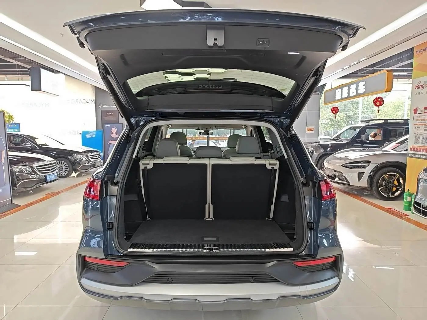 Audi Q6 2022 — Şəkil 7/18