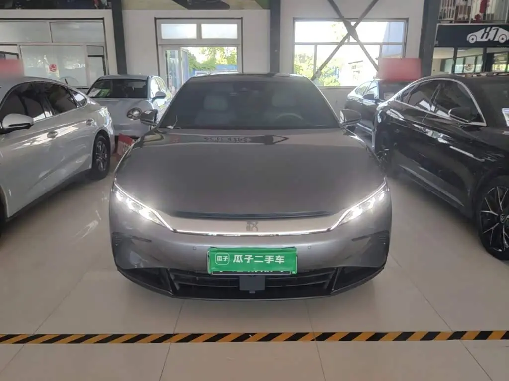 BYD Han 2025 — Photo 3/20