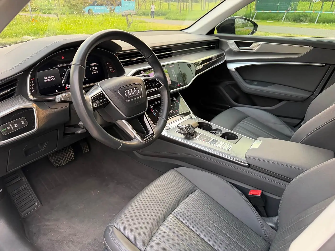Audi A6 2023 — Photo 4/16