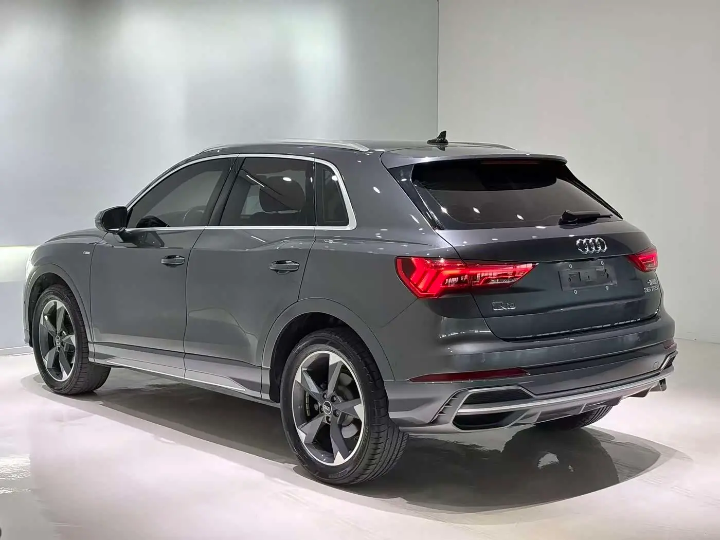 Audi Q3 2023 — Фото 6/20