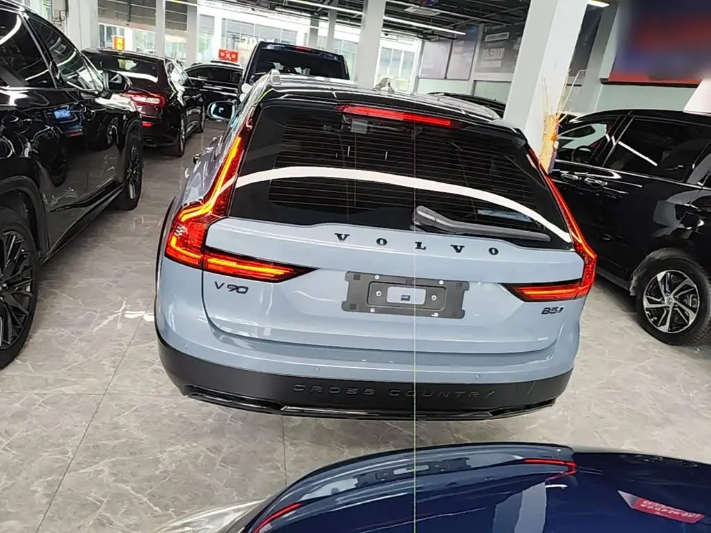 Volvo V90 2021 — Photo 4/20