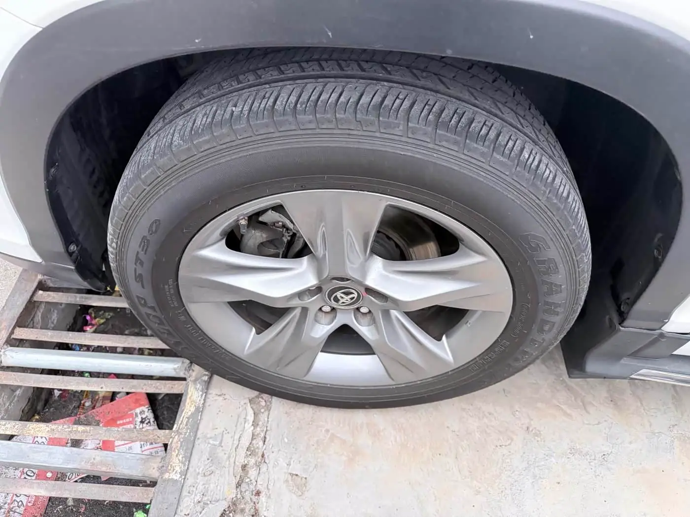 Toyota Highlander 2018 — Photo 10/20