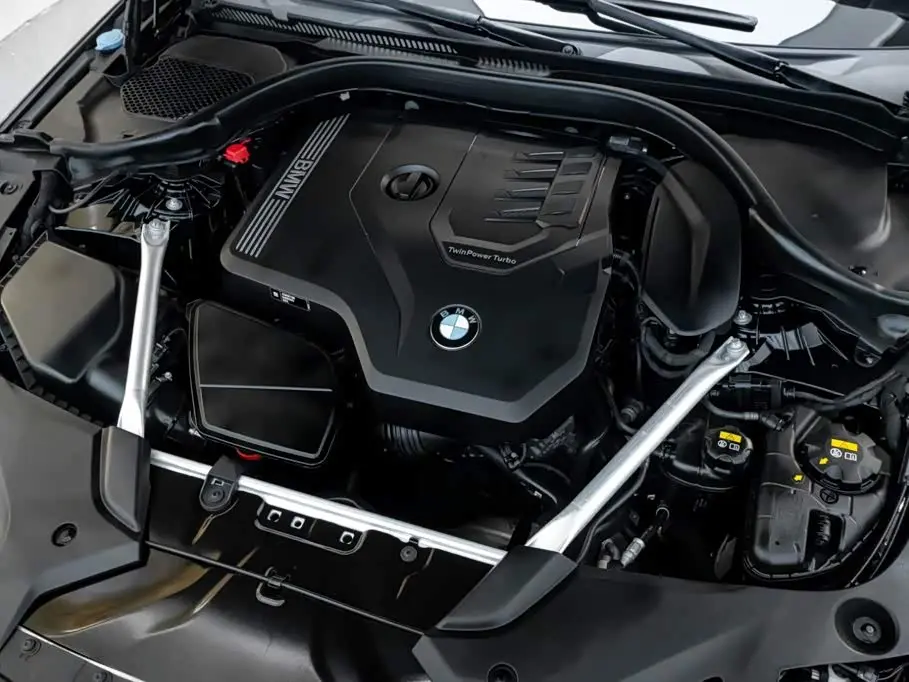 BMW 5 Series 2021 — Фото 11/20