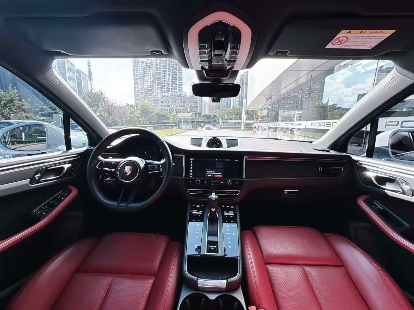 Porsche Macan 2024 — Photo 14/16