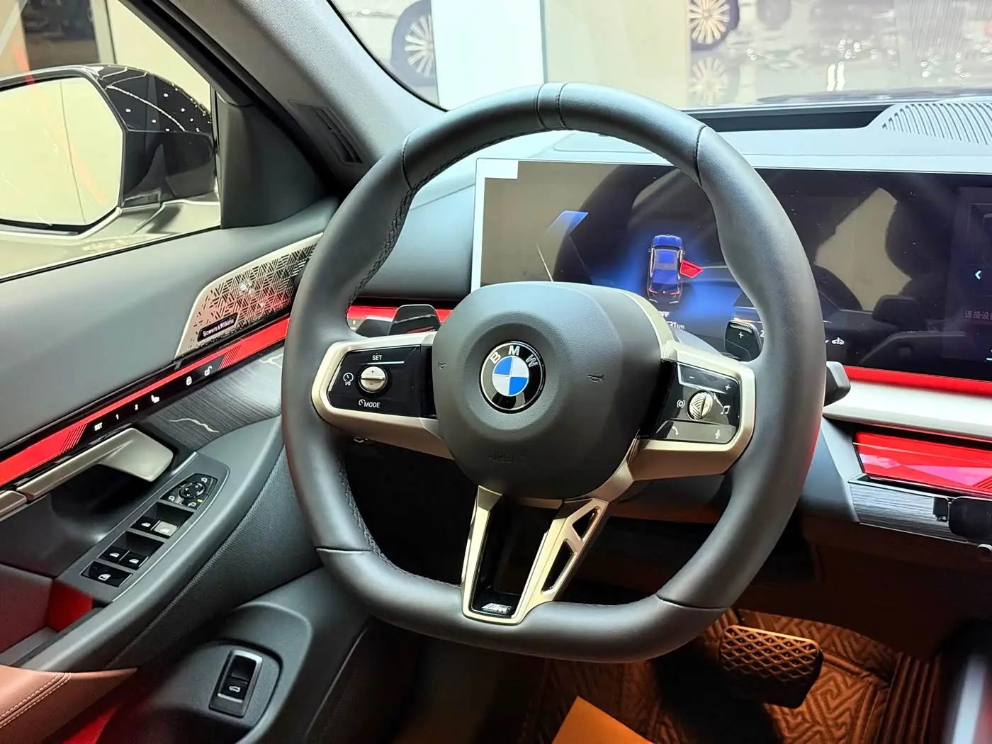 BMW 5 Series 2024 — Photo 7/16