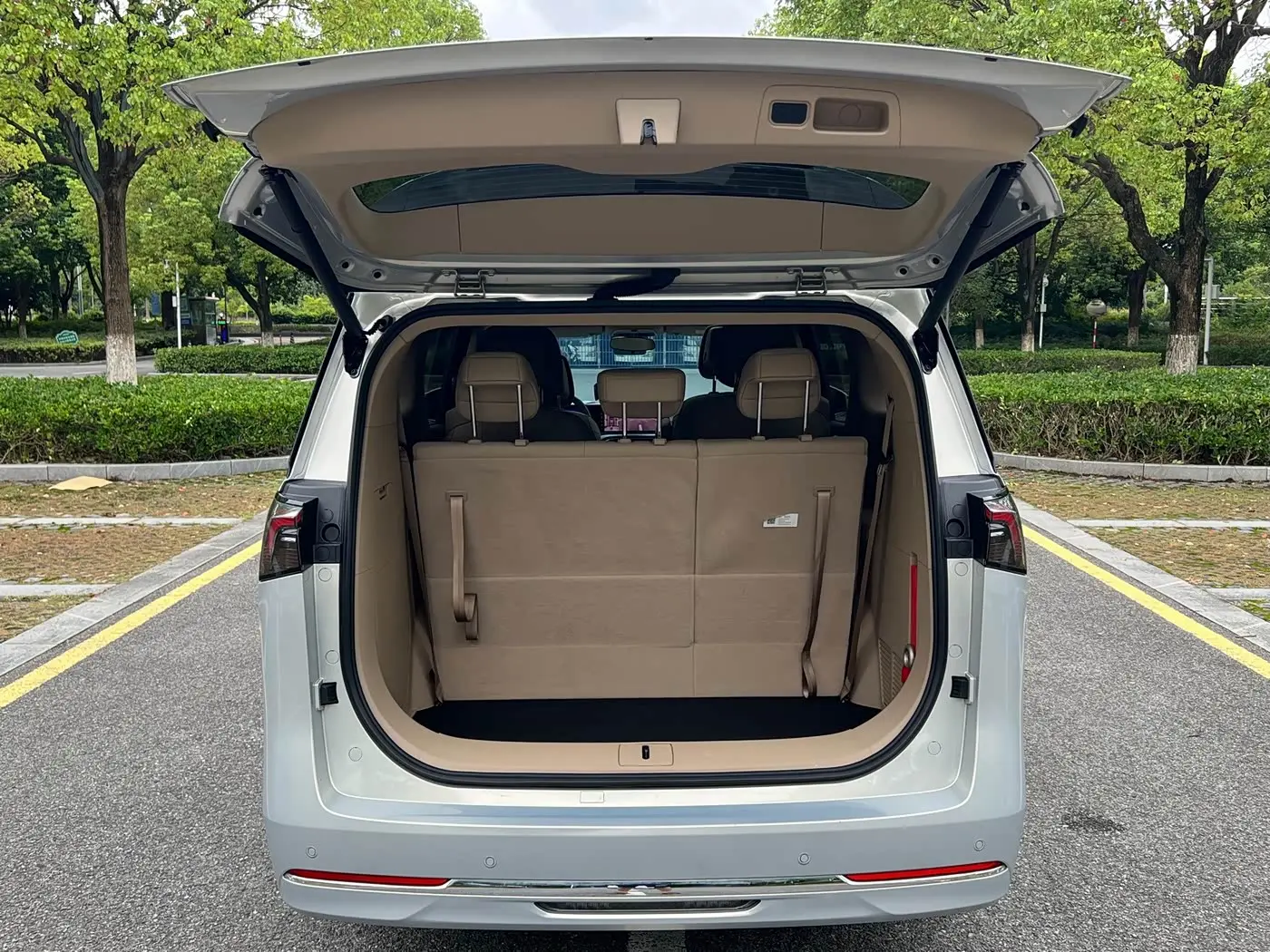 Buick GL8 2026 — ფოტო 18/18