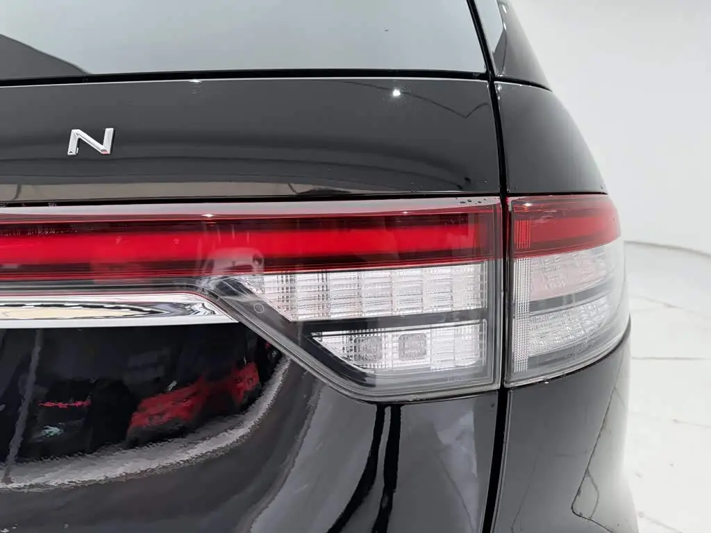 Lincoln Aviator 2021 — Şəkil 9/20