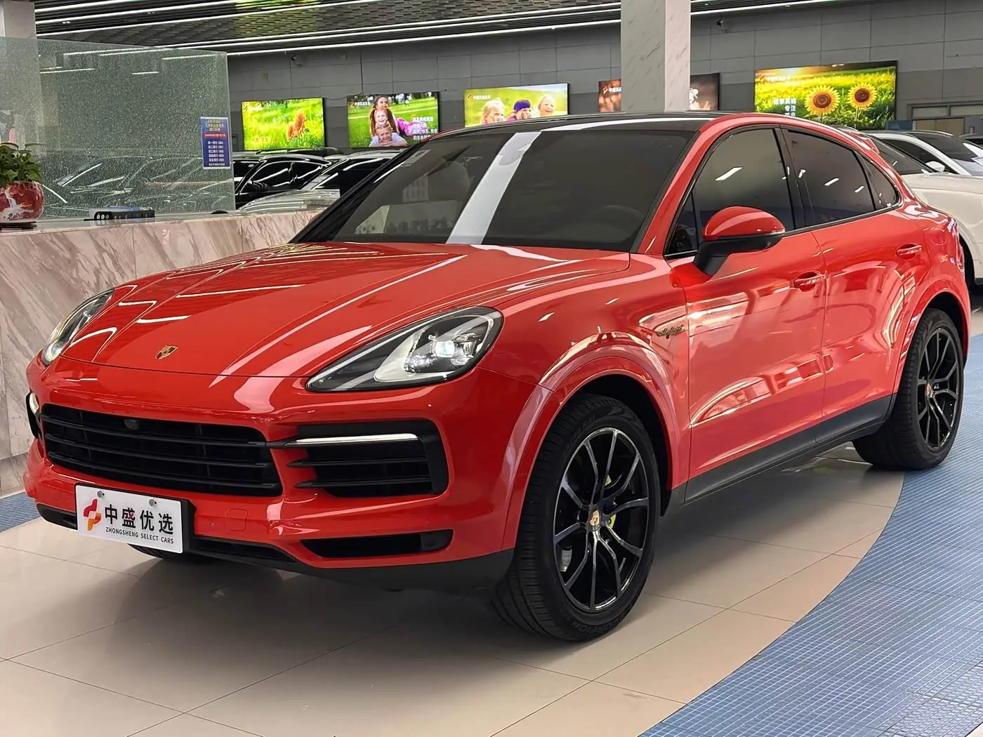 Porsche Cayenne New Energy 2020 — Şəkil 1/20