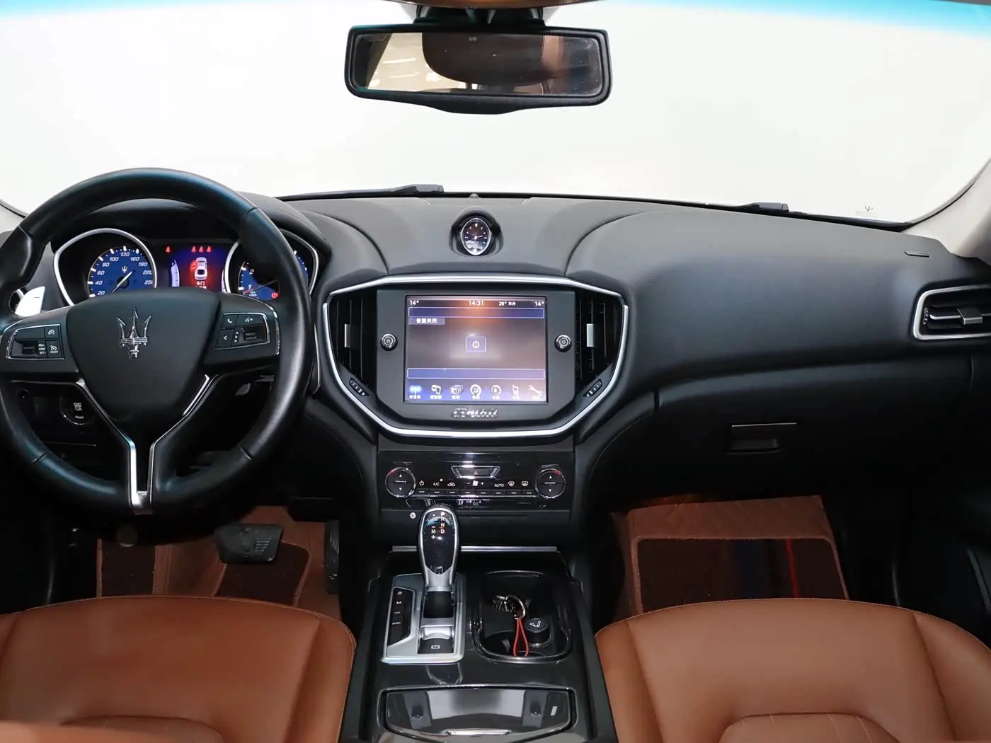 Maserati Ghibli 2016 — Şəkil 16/20