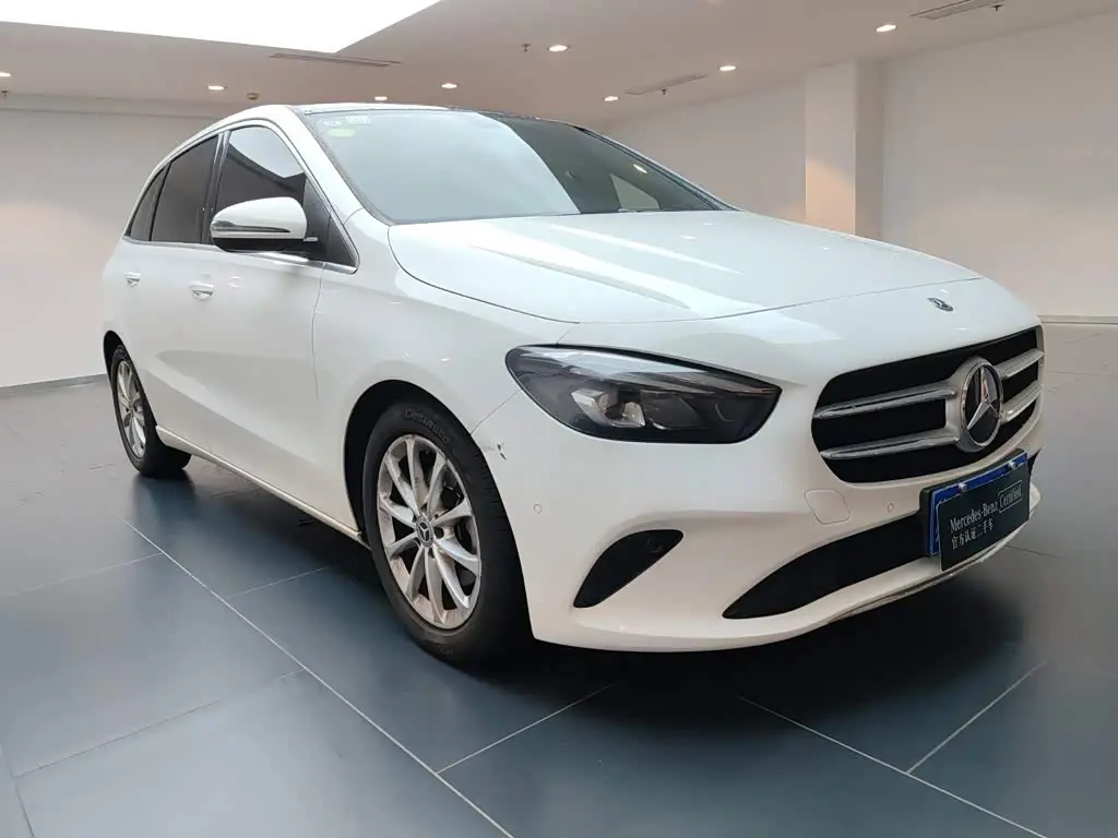 Mercedes-Benz B-Class 2021 — Фото 2/16