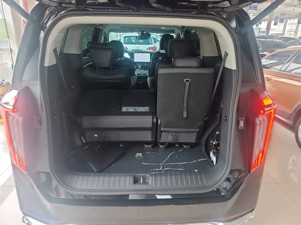 GAC Trumpchi Trumpchi M8 2025 — Photo 19/20