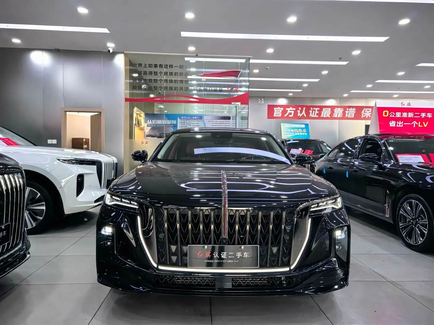 Hongqi H9 2025 — Şəkil 2/11